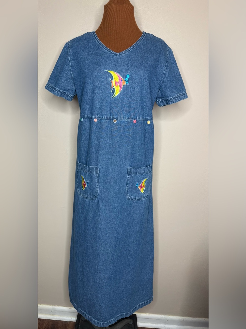 Compliments 90s Denim Maxi Dress with Colorful Fish Embroidery Size Small